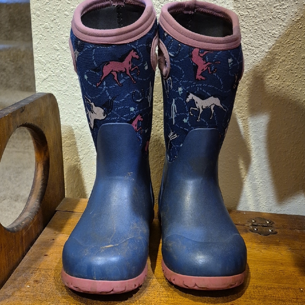 Bogs Kids Navy Blue and Pink Horse Print Rain Boots